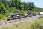 NS 3374 leads train H53 into Enola yard